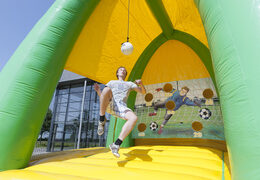 Bestel omhaal arena attractie geschikt voor jong en oud, groot en klein. Koop opblaasbare omhaal arena attractie nu online bij JB Inflatables Nederland