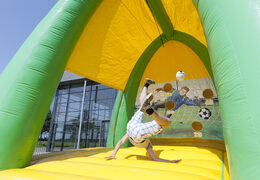 Omhaal Arena attractie bestellen, geschikt voor jong en oud, groot en klein. Koop opblaasbare omhaal arena attractie nu online bij JB Inflatables Nederland