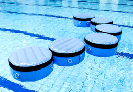 Opblaasbare koppelbare waterlelies voor zowel jong als oud bestellen. Koop opblaasbare waterattracties nu online bij JB Inflatables Nederland