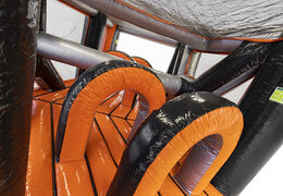 Giga stormbaan in thema Gate Corner voor kids bestellen. Koop opblaasbare stormbanen nu online bij JB Inflatables Nederland