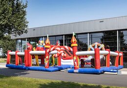 Gekleurde inflatable park in circus thema bestellen voor kinderen. Koop springkussens online bij JB Inflatables Nederland 