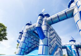 Indoor kasteel springkussen met een glijbaan bestellen voor kinderen. Koop springkussens online bij JB Inflatables Nederland