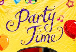 Open opblaasbaar multiplay springkasteel kopen in thema feest voor kinderen. Bestel opblaasbare springkastelen online bij JB Inflatables Nederland