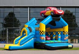 Overdekt multifun springkussen met glijbaan in thema cars met 3D object aan de bovenkant bestellen voor zowel jonge als oudere kinderen. Koop springkussens online bij JB Inflatables Nederland
