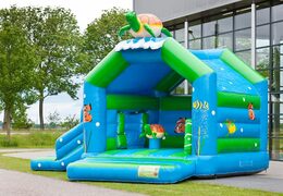 Multifun springkussen met een opvallend 3D figuur van een schildpad op het dak kopen voor kids. Bestel springkussens online bij JB Inflatables Nederland