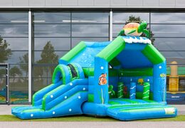 Overdekt multifun springkussen met glijbaan in thema turtle met 3D object aan de bovenkant bestellen voor zowel jonge als oudere kinderen. Koop springkussens online bij JB Inflatables Nederland