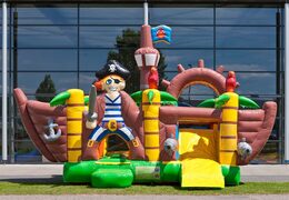 Mini opblaasbare multiplay springkasteel in piratenboot thema te bestellen voor kinderen. Bestel opblaasbare springkastelen online at JB Inflatables Nederland