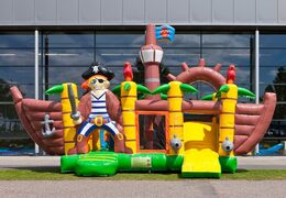 Medium opblaasbare multiplay springkasteel in piratenschip thema te bestellen voor kinderen. Bestel opblaasbare springkastelen online at JB Inflatables Nederland