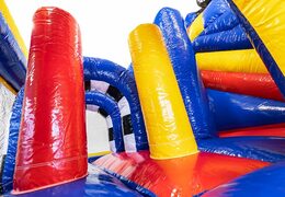 Multiplay formule 1 springkussen met een glijbaan, leuke objecten op het springvlak en opvallende 3D objecten kopen voor kids. Bestel opblaasbare springkussens online bij JB Inflatables Nederland