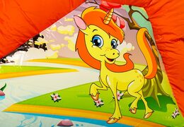 Multiplay springkussen met slide in thema unicorn bestellen voor kinderen. Koop opblaasbare springkussens online bij JB Inflatables Nederland