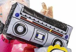 Opvallende Sarah pop blikvanger scootmobiel kopen voor verjaardag 50 jubilaris bij JB Inflatables