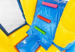 Opblaasbaar springkussen in rubber duck thema te koop voor kinderen