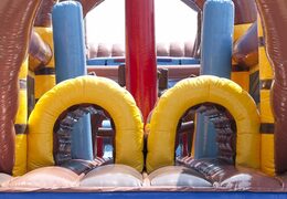 Unieke 17 meter brede opblaasbare  stormbaan in piraat thema bestellen voor kinderen. Bestel opblaasbare stormbanen nu online bij JB Inflatables Nederland