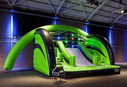 Opblaasbare springkussen stormbaan met interactieve sport om een wedstrijdje te doen voor kinderen te koop