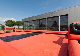 Oranje met zwart voetbalzeepbaan te koop