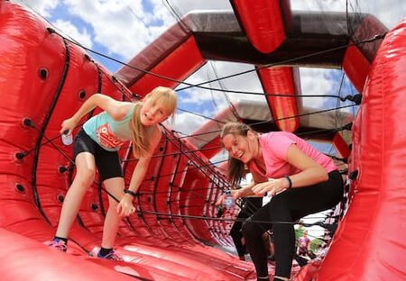 JB Promotions van JB Inflatables; De maatwerk specialist voor opblaasbare reclame artikelen en promotiematerialen op maat gemaakt in eigen huisstijl