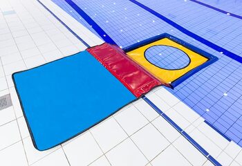 duikmat voor in zwembad met gat erin kopen 