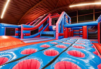 tire field component voor een inflatable park, gerealiseerd door JB Inflatables