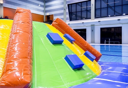 Coole glijbaan in thema dolfijn kopen voor zowel jong als oud. Bestel opblaasbare zwembadspelen nu online bij JB Inflatables Nederland 