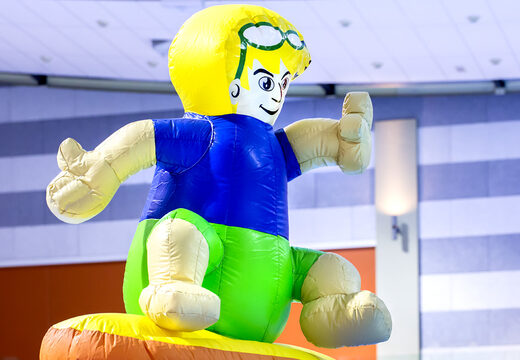 Inflatable glijbaan in thema surf voor zowel jong als oud bestellen. Koop opblaasbare zwembadspelen nu online bij JB Inflatables Nederland 