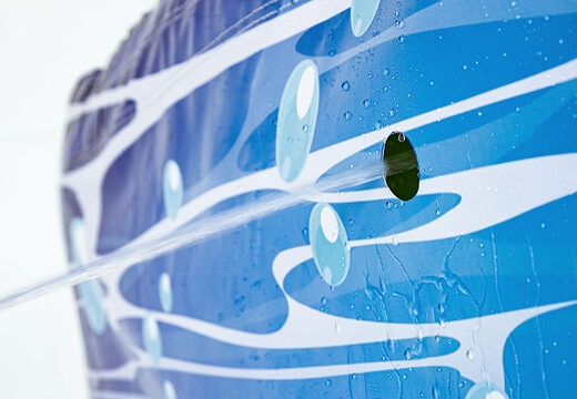 Unieke opblaasbare IPS Splash Wall underwater theme - detail met een waterspuit aan de bovenkant voor zowel jong als oud bestellen. Koop opblaasbare IPS Splash Walls nu online bij JB Inflatables Nederland 