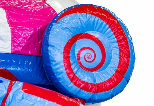 Springkussen in snoep thema met een glijbaan en 3D objecten bestellen voor kids. Koop springkussens online bij JB Inflatables Nederland