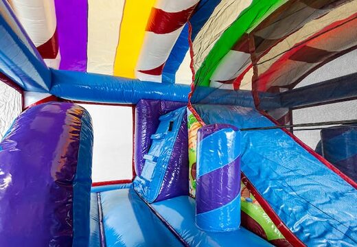 Bestel candyland springkussen in een uniek design, een glijbaan en 3D objecten voor kids. Koop springkussens online bij JB Inflatables Nederland