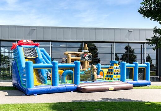 Groot opblaasbaar open speelpark springkussen van 15 meter met glijbaan en spellen te koop in thema sealife zee voor kinderen