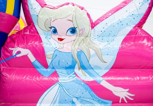 Multiplay Fairy Wonderland springkussen met een glijbaan en leuke objecten op het springvlak kopen voor kinderen. Bestel opblaasbare springkussens online bij JB Inflatables Nederland