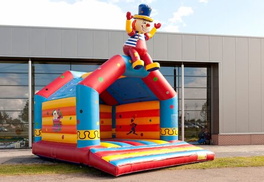 Super springkasteel overdekt kopen met vrolijke animaties in clown thema voor kinderen. Koop springkastelen online bij JB Inflatables Nederland