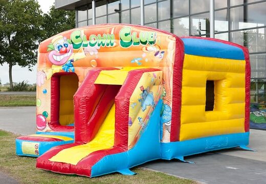 Maxi multifun clown springkussen met een glijbaan bestellen voor kinderen. Koop nu online springkussens bij JB Inflatables Nederland