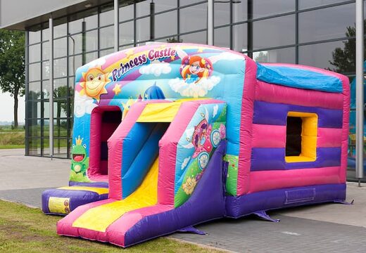 Koop maxi multiplay springkasteel in thema prinses met een glijbaan voor kids bij JB Inflatables Nederland.  Bestel nu online springkastelen bij JB Inflatables Nederland