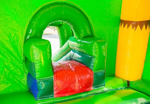 Opblaasbaar overdekt multifun super springkasteel met glijbaan in de vorm van krokodil voor kinderen kopen. Bestel springkastelen online bij JB Inflatables Nederland