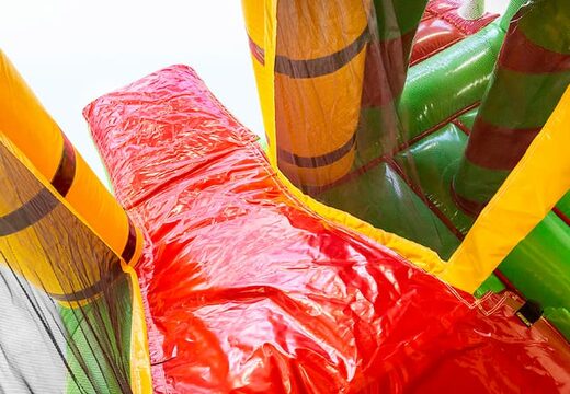 Multiplay L Krokodil springkussen met een glijbaan bestellen voor kinderen. Koop opblaasbare springkussens online bij JB Inflatables Nederland