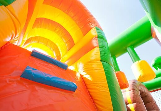 Bestel middelmatig opblaasbare multiplay springkasteel in piraat thema met glijbaan voor kinderen. Koop opblaasbare springkastelen online bij JB Inflatables Nederland