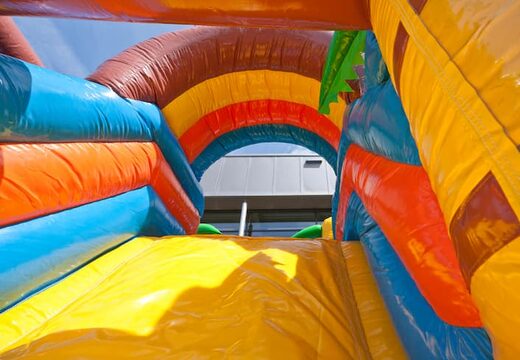 Open opblaasbaar multiplay springkussen kopen in thema piratenboot voor kinderen. Bestel opblaasbare springkussens online bij JB Inflatables Nederland