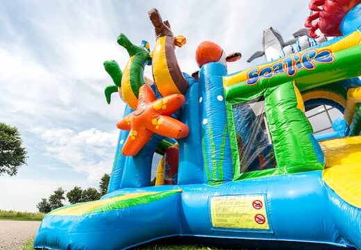 Multiplay springkasteel met slide in thema zee bestellen voor kinderen. Koop opblaasbare springkastelen online bij JB Inflatables Nederland