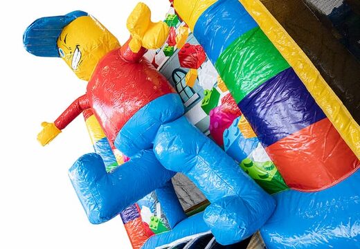 Multiplay lego springkussen met een glijbaan, leuke objecten op het springvlak en opvallende 3D objecten kopen voor kids. Bestel opblaasbare springkussens online bij JB Inflatables Nederland