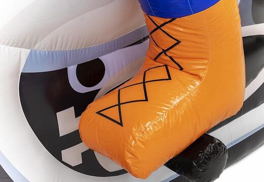 Opblaasbare Sarah op rode motor die extra groot is bestellen