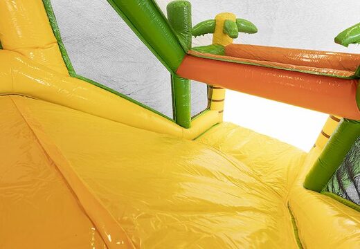 Bestel modulaire 19meter lange stormbaan in jungle thema met passende 3D objecten voor kinderen.  Koop opblaasbare stormbanen nu online bij JB Inflatables Nederland