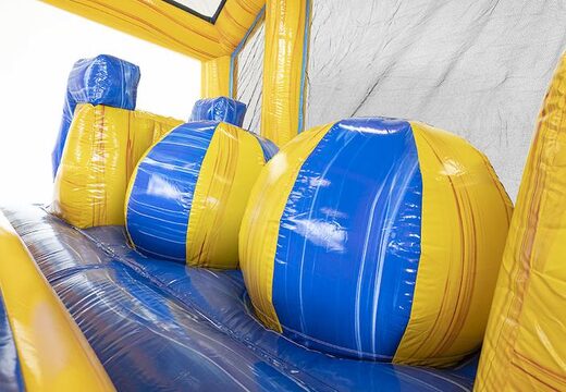 Bestel modulaire 19meter lange stormbaan in thema marble met passende 3D objecten voor kids.  Koop opblaasbare stormbanen nu online bij JB Inflatables Nederland