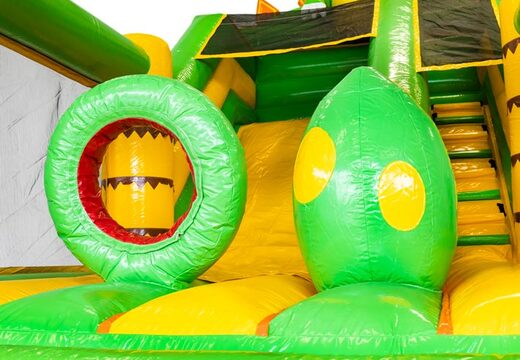 Hindernissen op springkussen van JB Inflatables