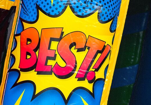 Koop het A-frame Super Comic springkussen met Comic strips ontwerp, perfect voor verhuurders